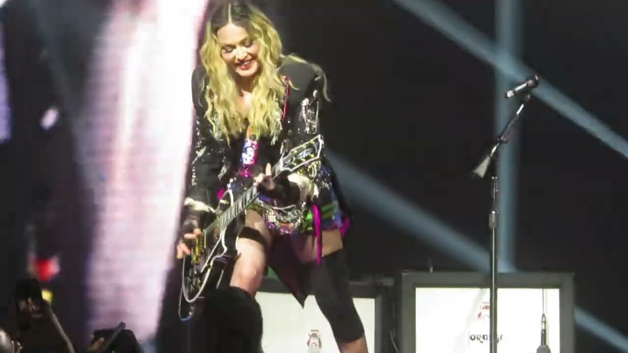 madonna @ praia de copacabana: burning up (falando sobre o início da carreira)