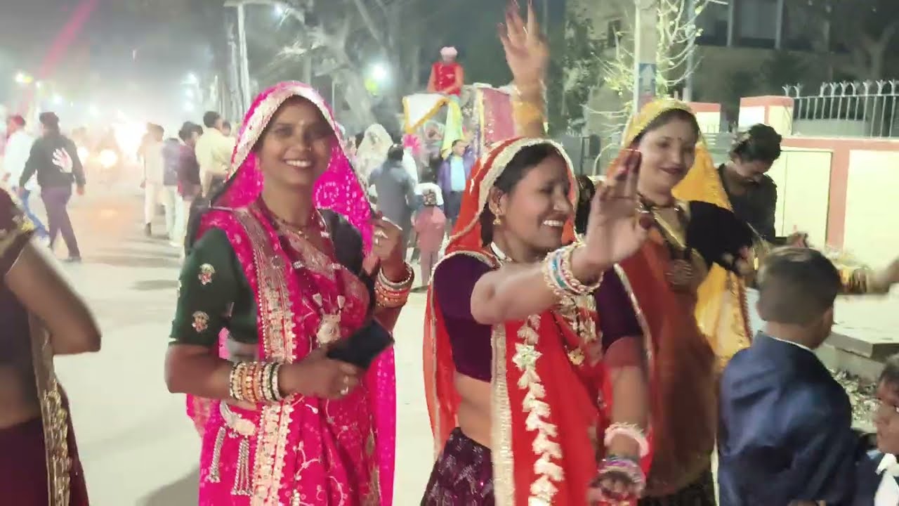 Barat Mein maja a Gaya 😊 @vishal.Vlogs26 