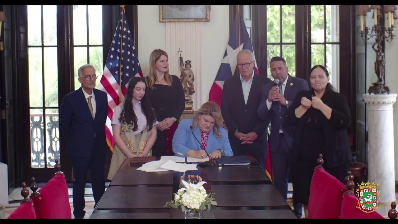 Gobernadora firma la Primera Revisión Integral del Plan de Ordenación Territorial de Cayey