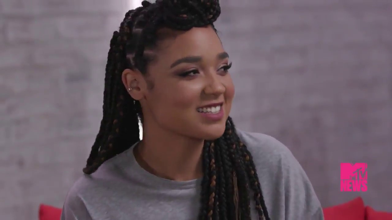 Aisha Dee, Meghann Fahy and Katie Stevens from The Bold Type on MTV news