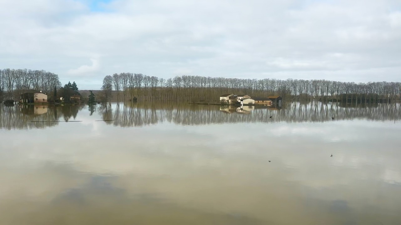 Inondations dans la Vallée de la Garonne vues du train