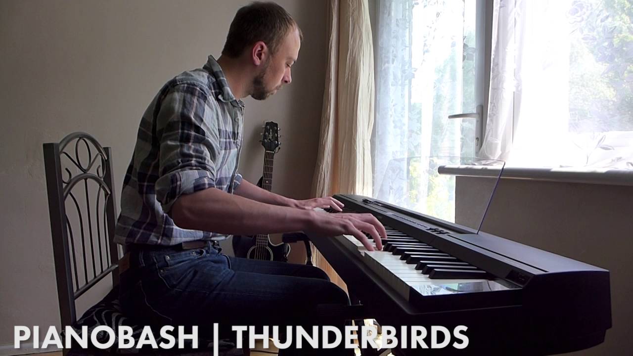 Thunderbirds TV Theme | Pianobash