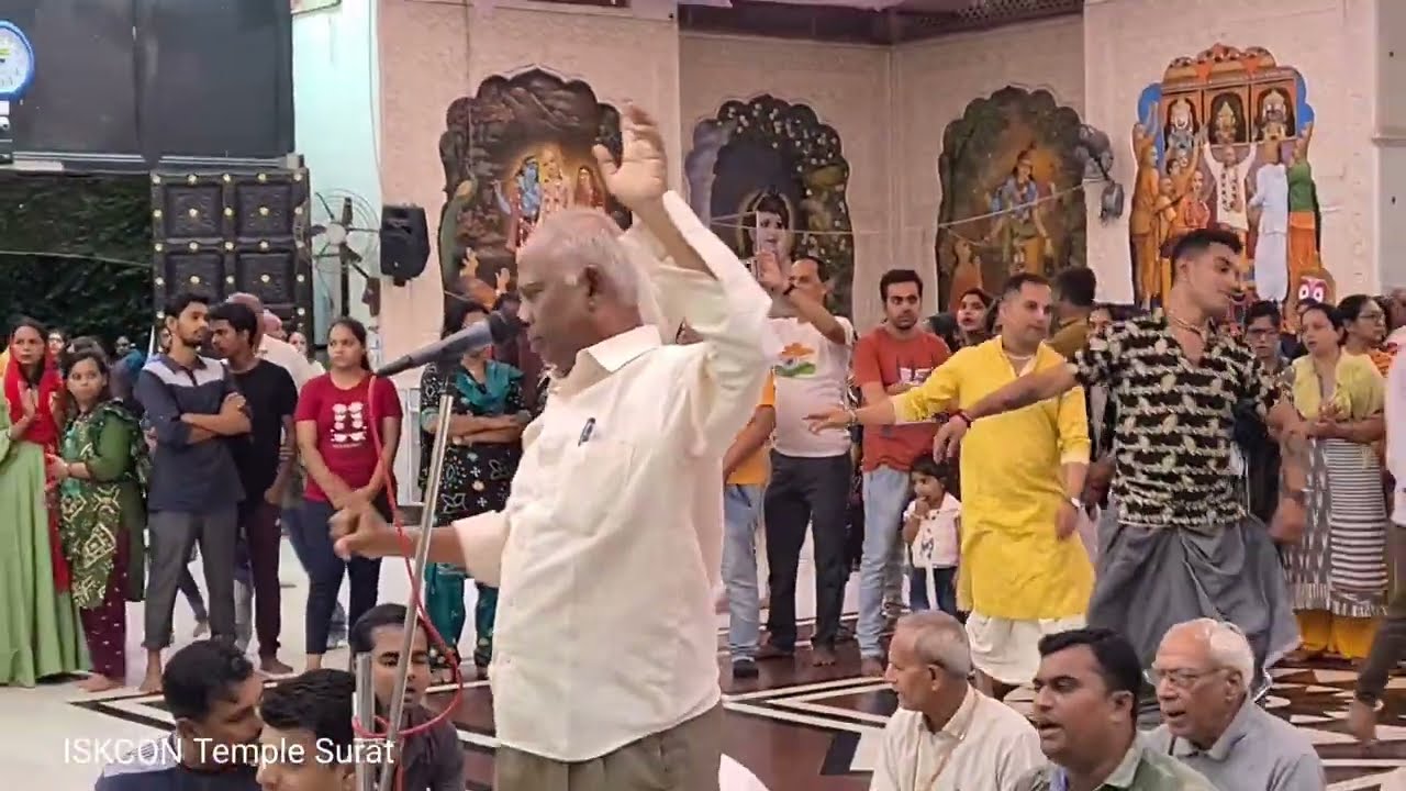 Amazing Kirtan at ISKCON Temple Surat Shri Shri Radha Damodar Mandir