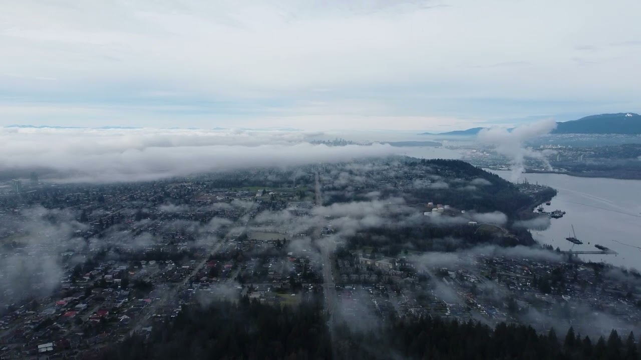 大雾中的温哥华 ,Drone shots from Burnaby Mountain