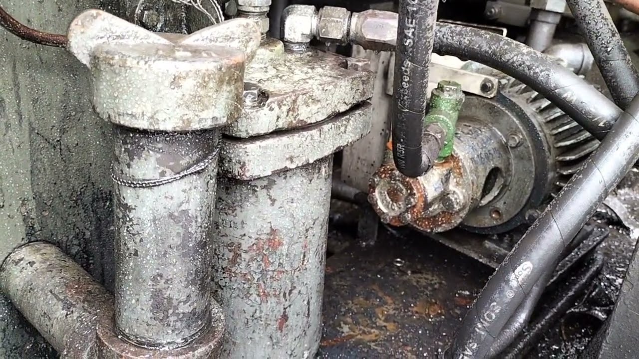 engine right side left side Location WDS 6 #locomotive