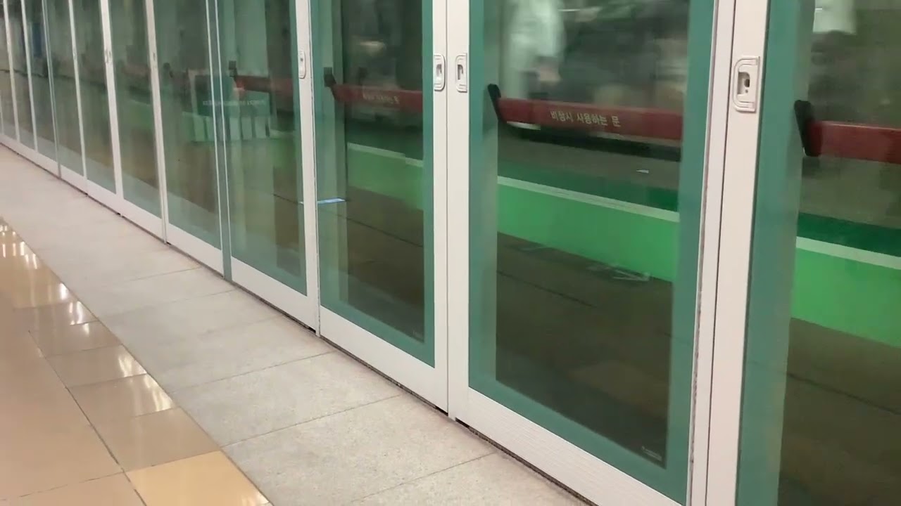 부산2호선 양산행 216편성 사상역 진입