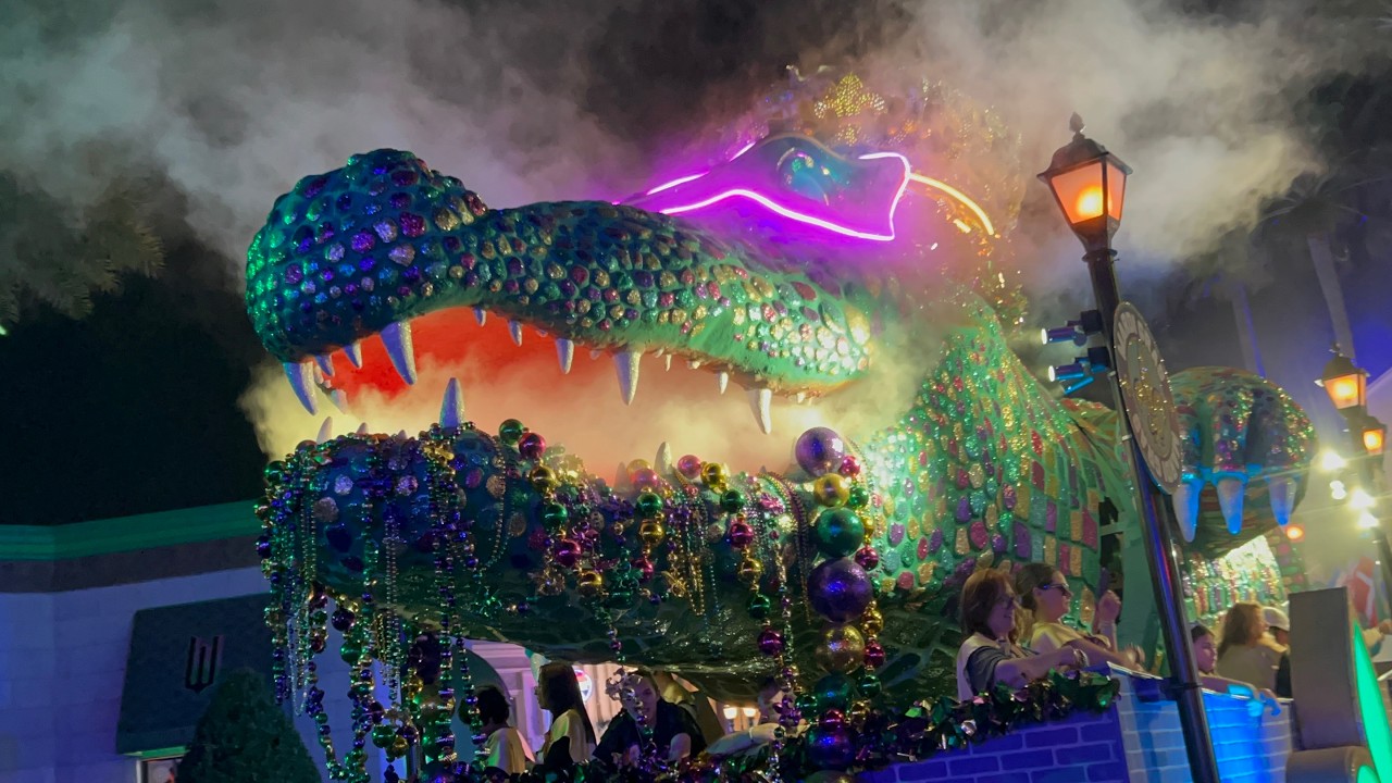 Dan the Star Man presents the Universal Mardi Gras Parade| Universal Orlando 2026
