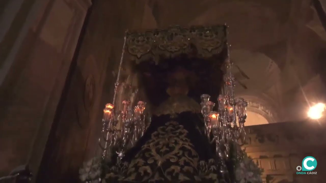 Virgen de la Esperanza (Cigarreras) en Plaza Catedral | Cádiz 2022