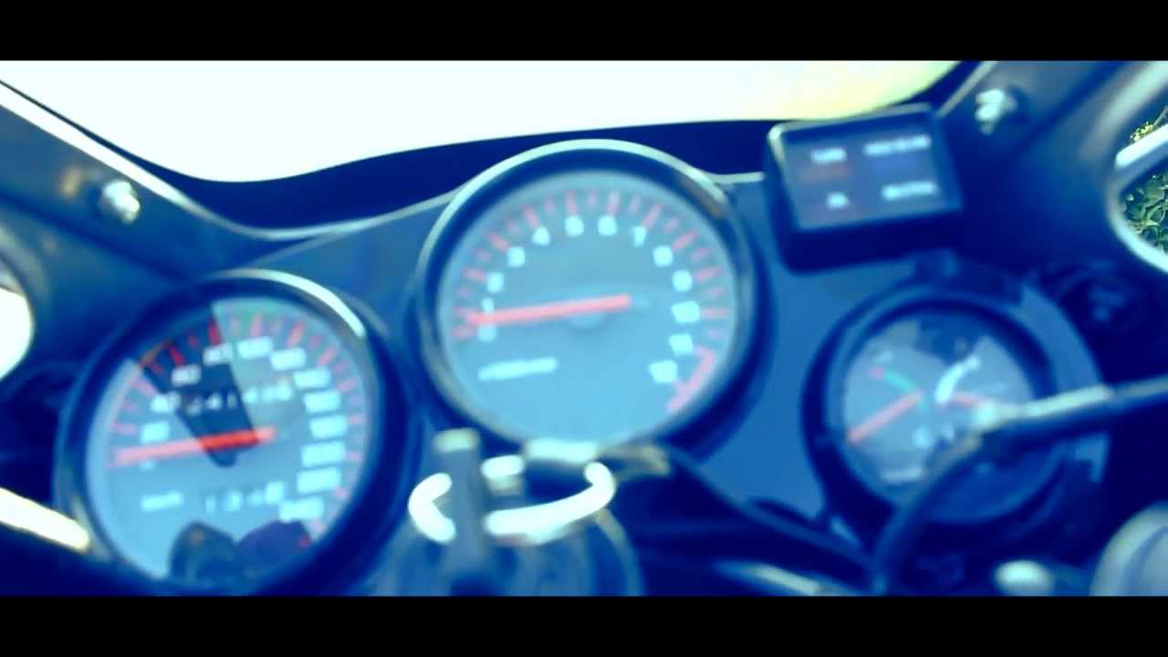 FZ750
