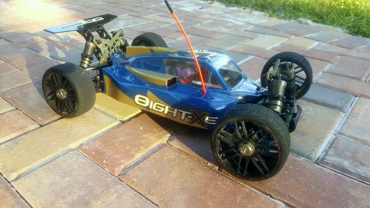 Losi 8-XE 110 Mph on 5s!
