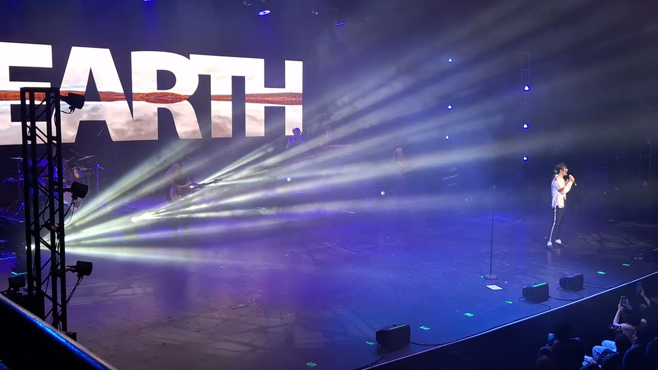 This is Michael - Earth Song - Concierto 28 de Noviembre 2024 Teatro Diana