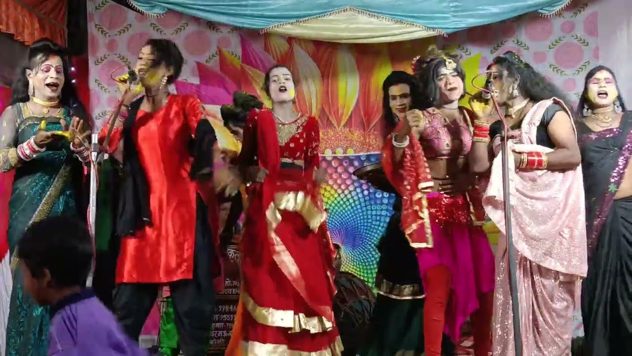 #holisong #Aaj Biraj mein Holi re Rasiya आज बिरज में होली रे रसिया #nautanki 