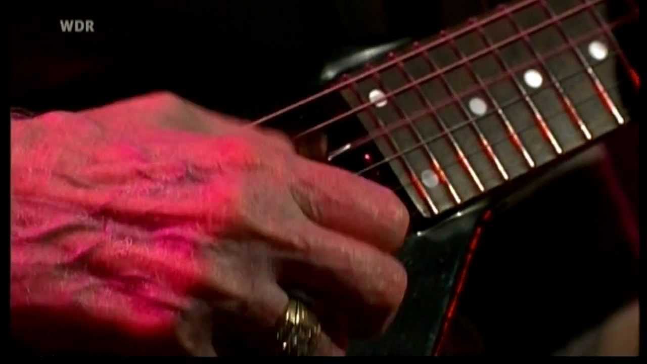 JOHNNY WINTER - Hideaway / Nov. 2010 [HD] *re-upload