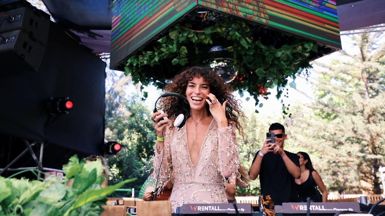 Miss Javi @Piknic Electronic LIVE [ House and Latin Tech / Progressive House DJ Mix]
