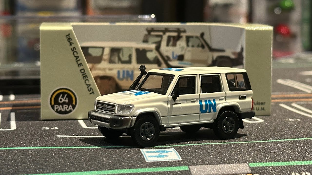 Unboxing: PARA64 2014 Toyota Land Cruiser LC76 UN Edition