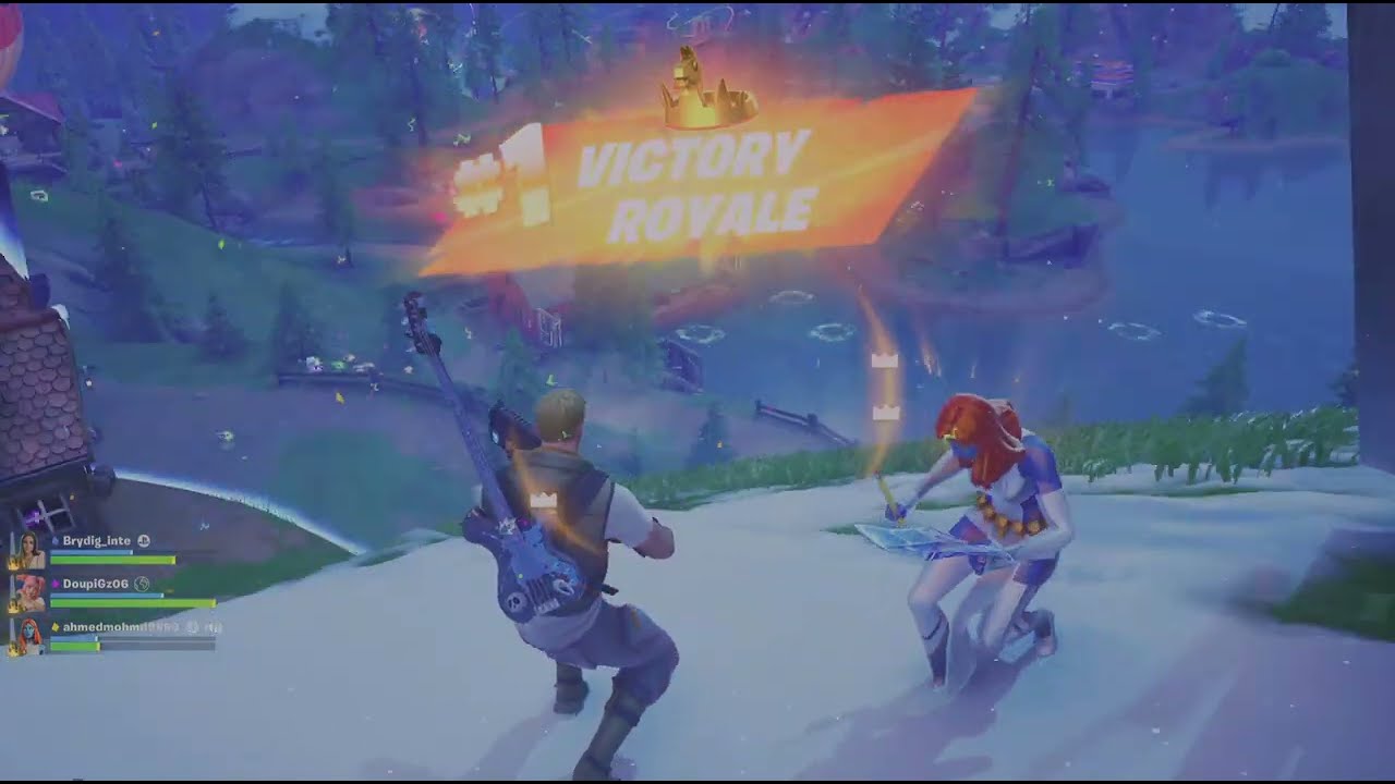 VICTORY ROYALE IN BATTLE ROYALE! SQUADS IN, CROWNS IN TOO! | Made By Epic | Never Give Up!