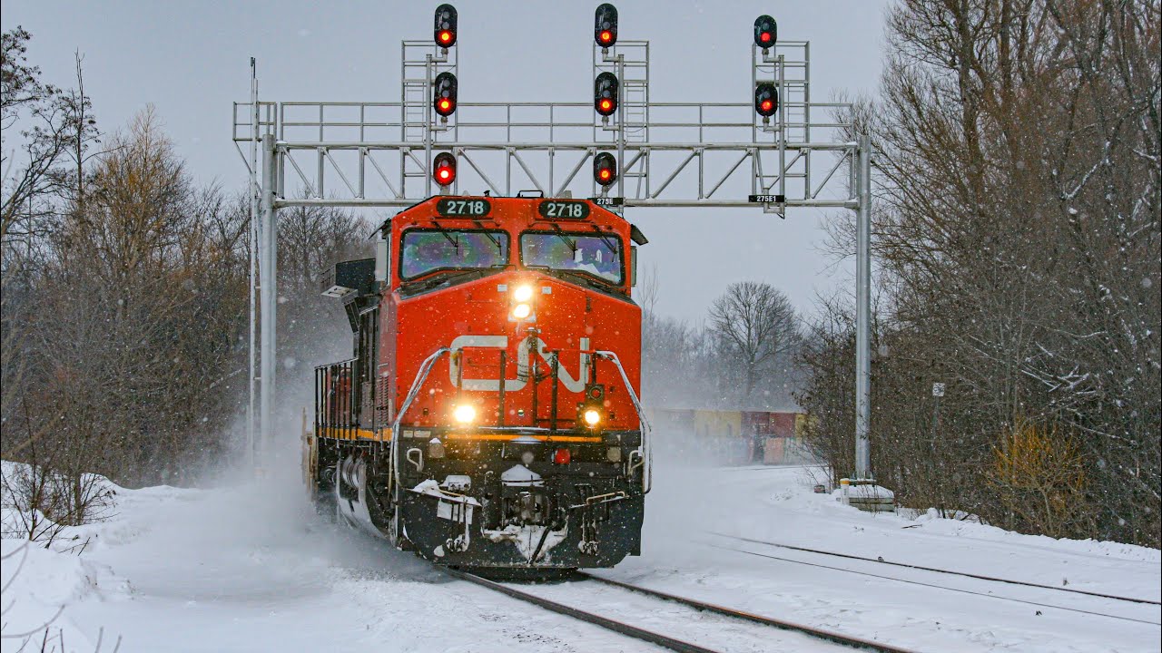 Multiple IC Dash 9 units pass through Quaker, ON (FEB 6, 2026)