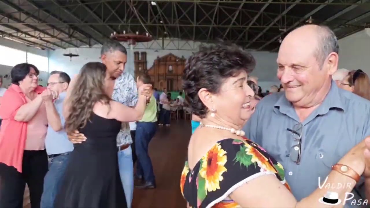 Valdir Pasa- Chora Carolina-Ja nao da pra disfarçar-Quando a gente briga.