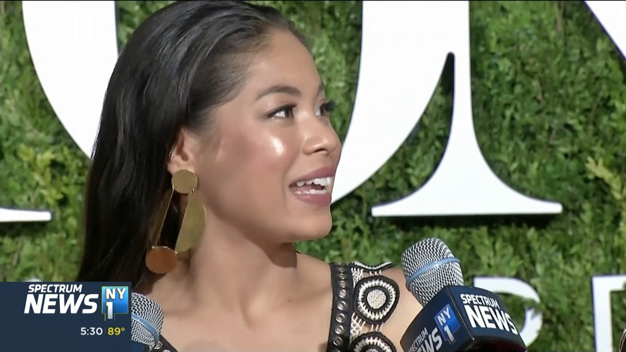 Red Carpet: Eva Noblezada (2017)