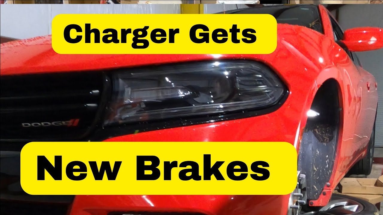 Как заменить передние тормозные колодки и роторы Dodge Charger