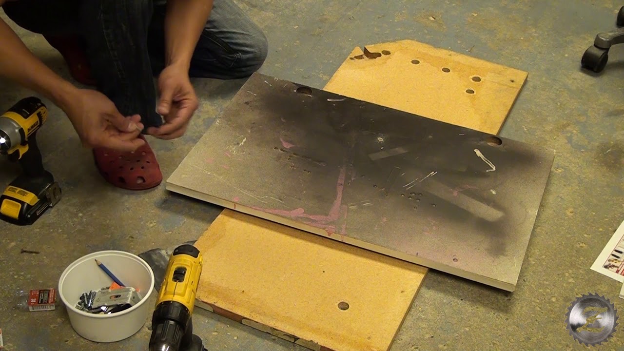 CAD $6 Lazy Susan For Spray Painting Table