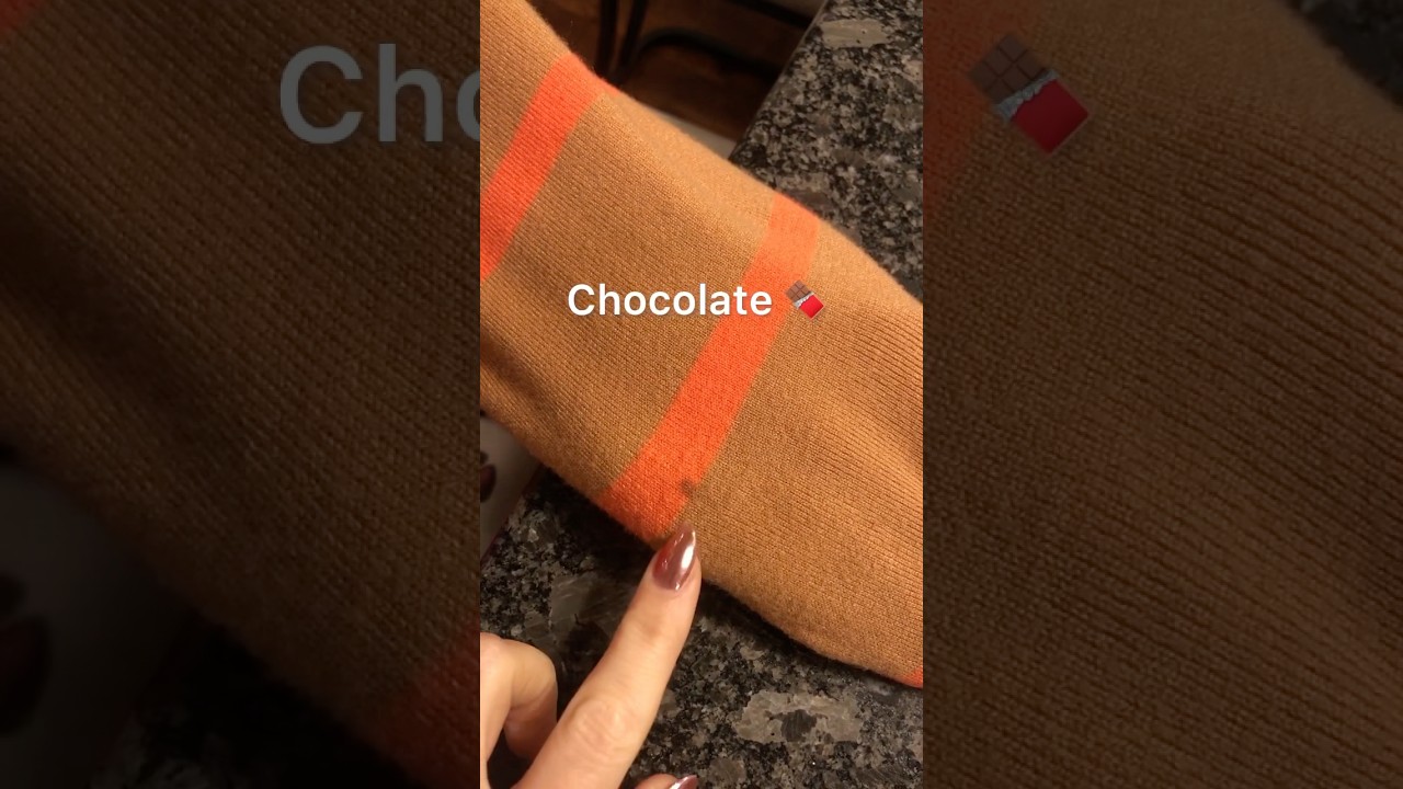 REMOVE STAINS FAST WITH *THIS*! 😳 #cleaninghacks #stainremover #cleaningtips #cleaningmotivation