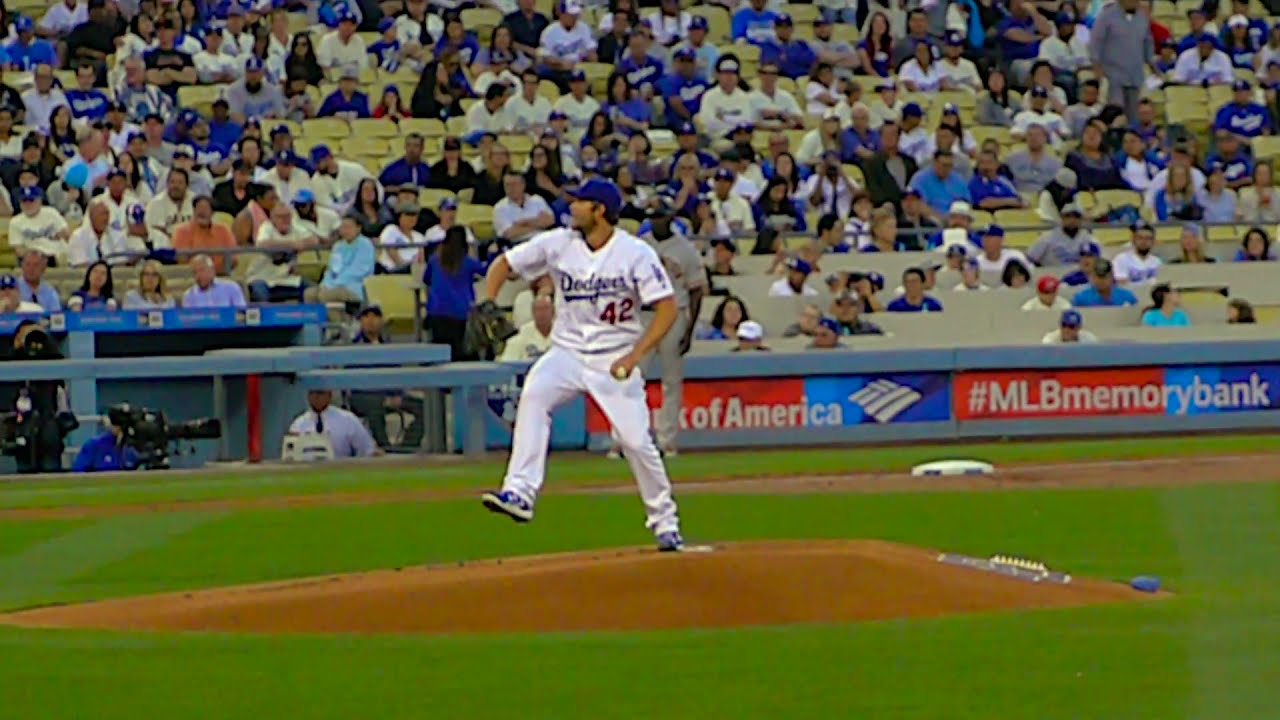 Clayton Kershaw vs Giants - 1000 FPS Slow Motion - Jackie Robinson Day