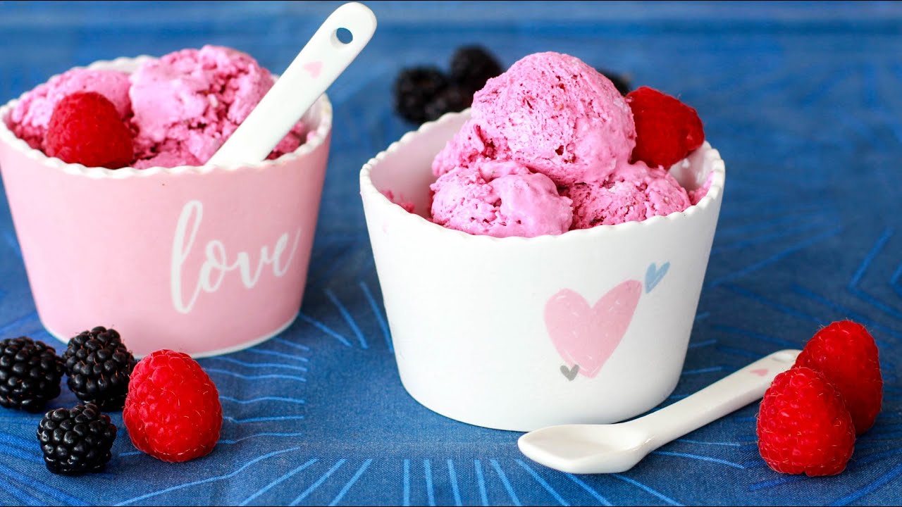 SKYR-EIS selber machen ohne Eismaschine - beerig-fruchtig und kalorienarm