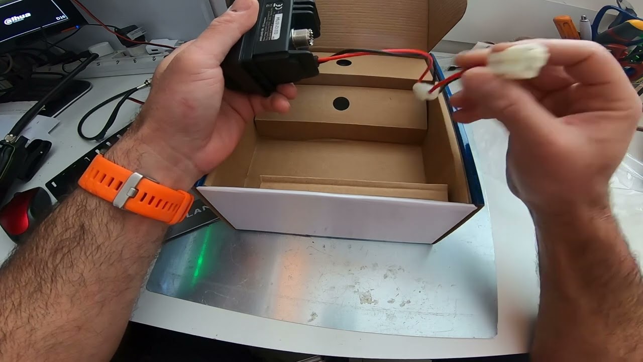 Midland 88 unboxing