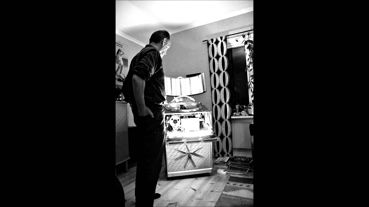 Danny Reno & The Seniors - Red Cadillac And A Black Moustache.