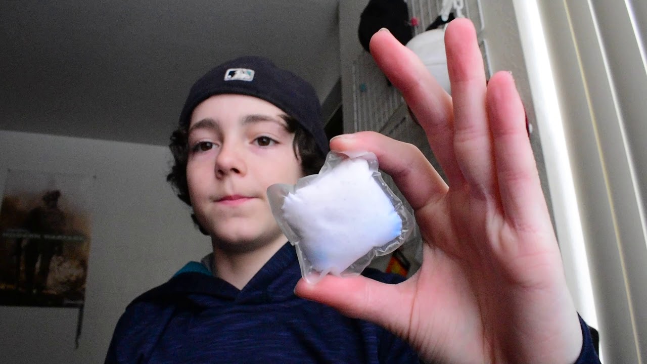 HOW TO PROPERLY EAT TIDE PODS!