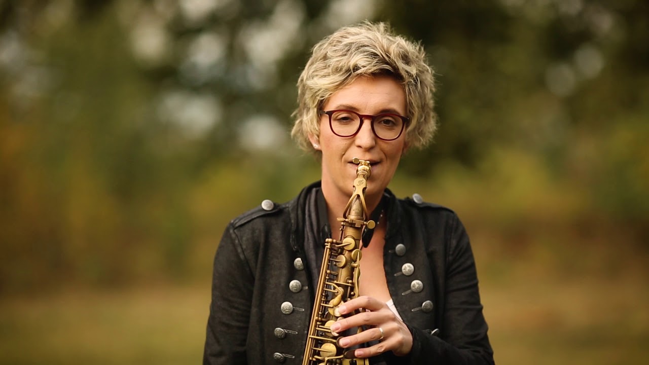 Saxana Sapietova In The Air Tonight 2
