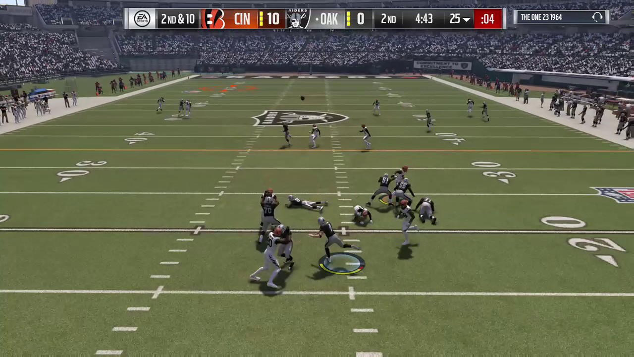 Madden NFL 17/ Tip Interception