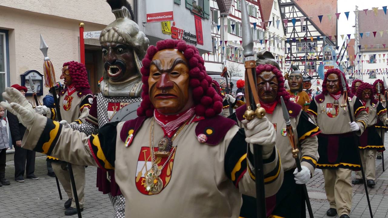 Umzug am Boppelesonntag der Narrenzunft Gole 2016 in Riedlingen