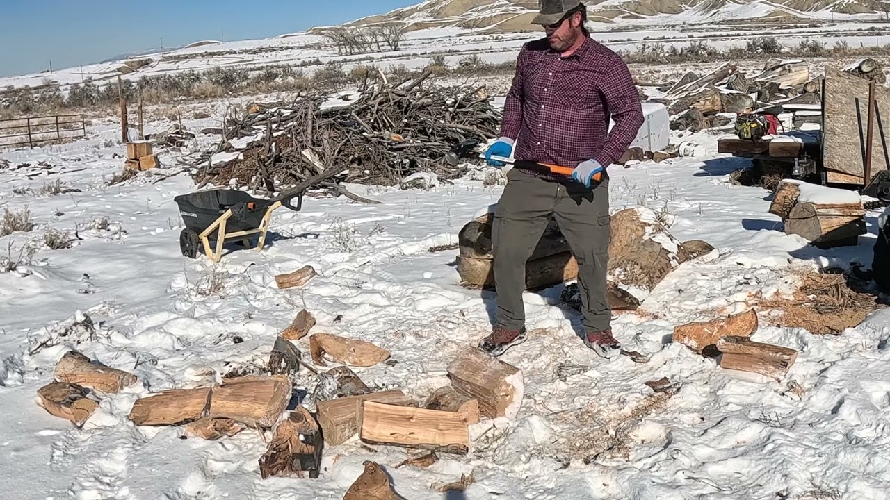 5 minutes of spliting frozen ash with Fiskars 8lb maul