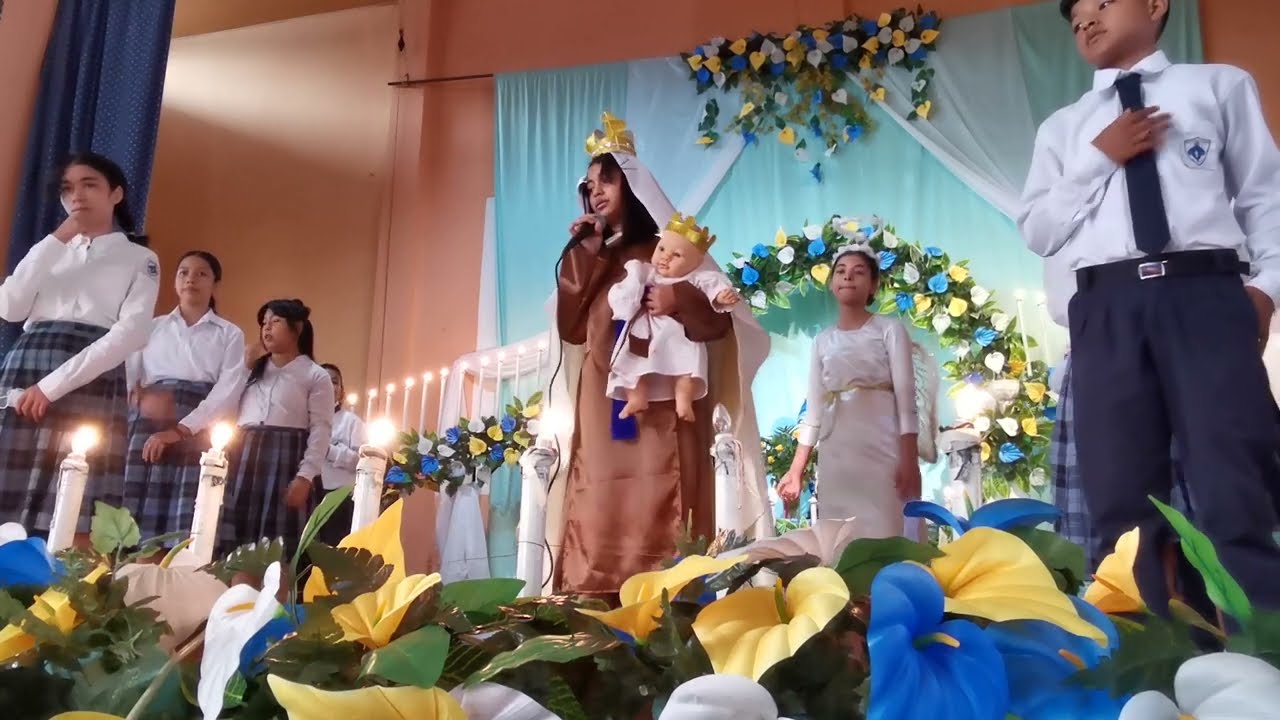 Acto Mariano 2 sexto grado A Centro Escolar Católico San Vicente de Paúl Sonsonate El Salvador