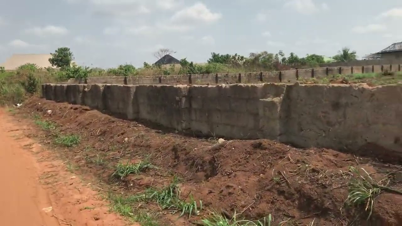 Land For Sale In Benin… Osaze Ekunwe….07055076156