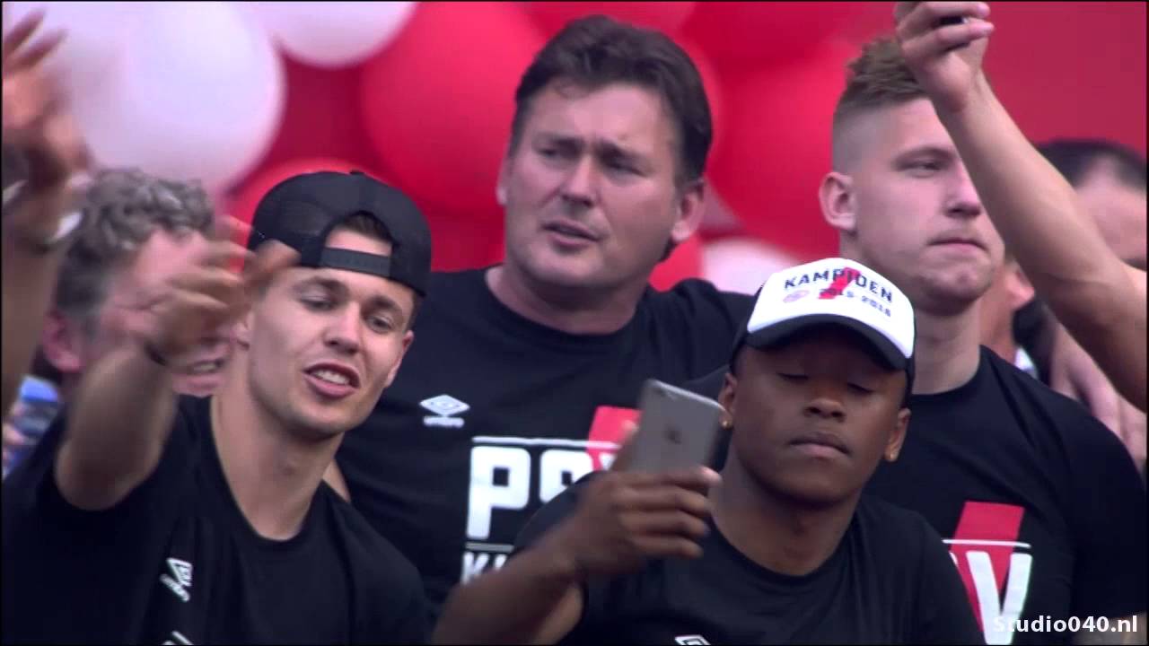 Huldiging PSV eindigt met 'Brabant' in grote climax