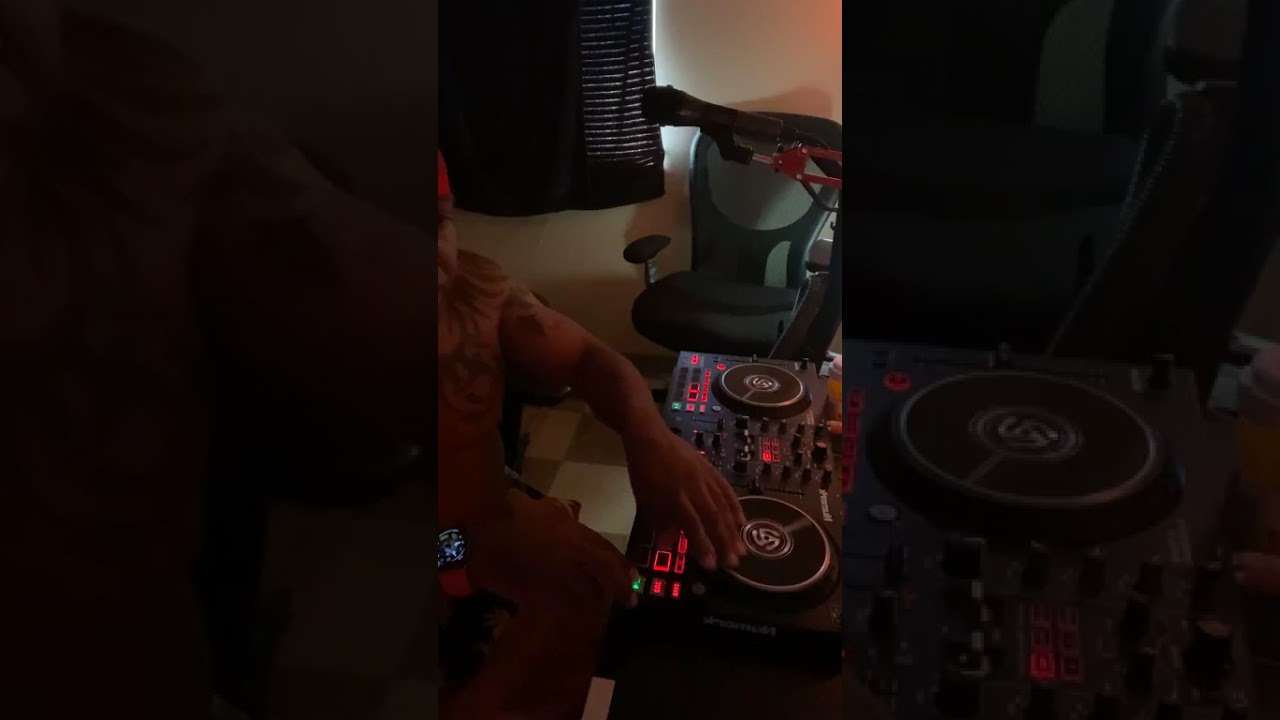 Best old school blendZ  thanks numark for the turntables ￼