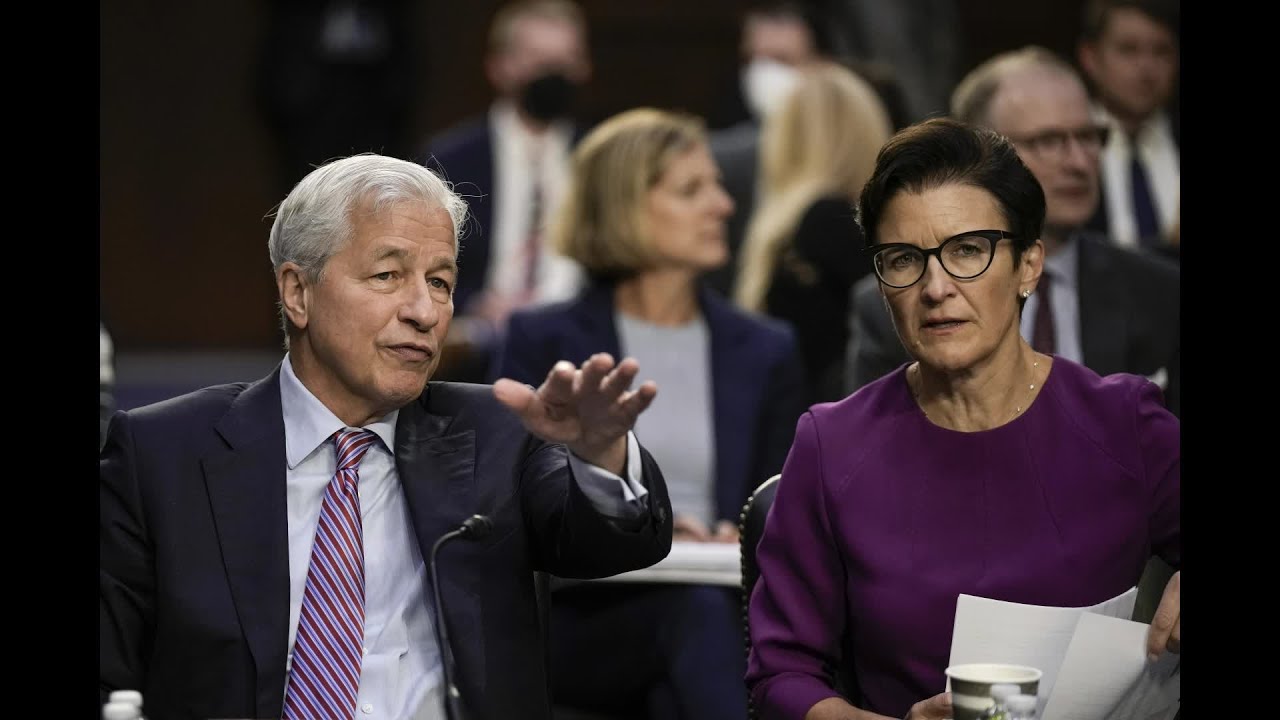 How Jamie Dimon's JPMorgan Compares With Jane Fraser's Citi