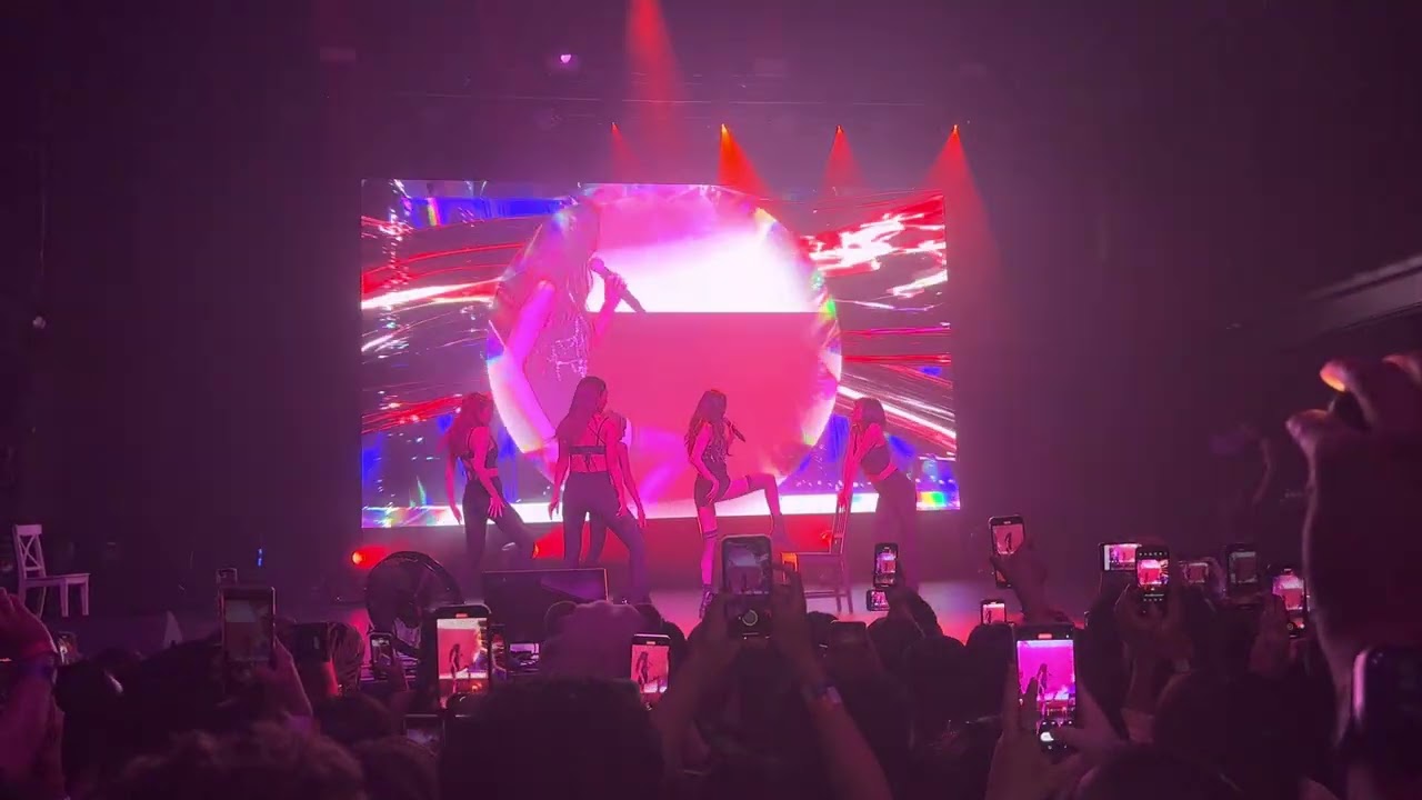 SUNMI (선미) - TAIL (꼬리) Live @ Terminal 5 in NYC - Good Girl Gone Mad Tour - 09/04/22