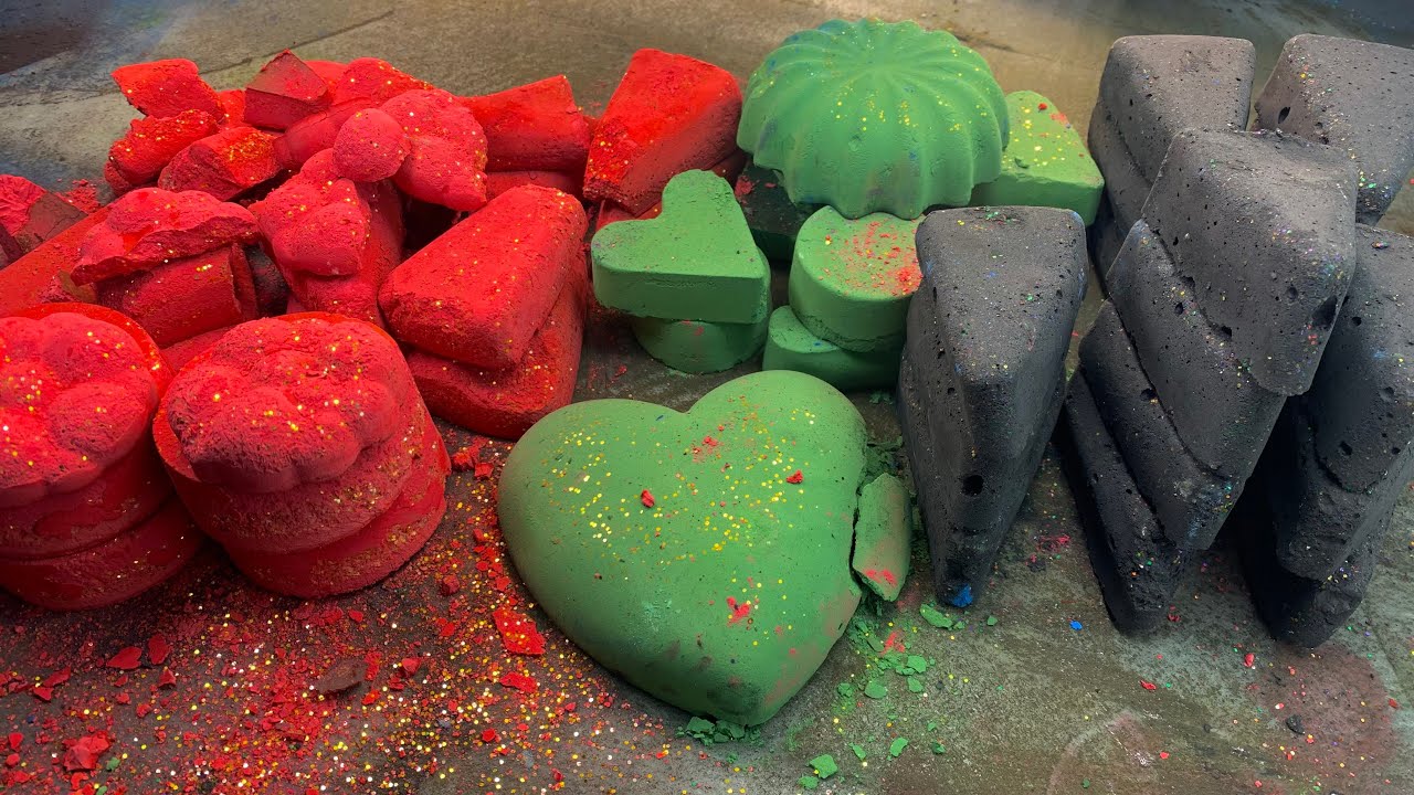 Glitter Red Black Green Iron Oxide Pigment Crush Soft Dusty Colourful Crush