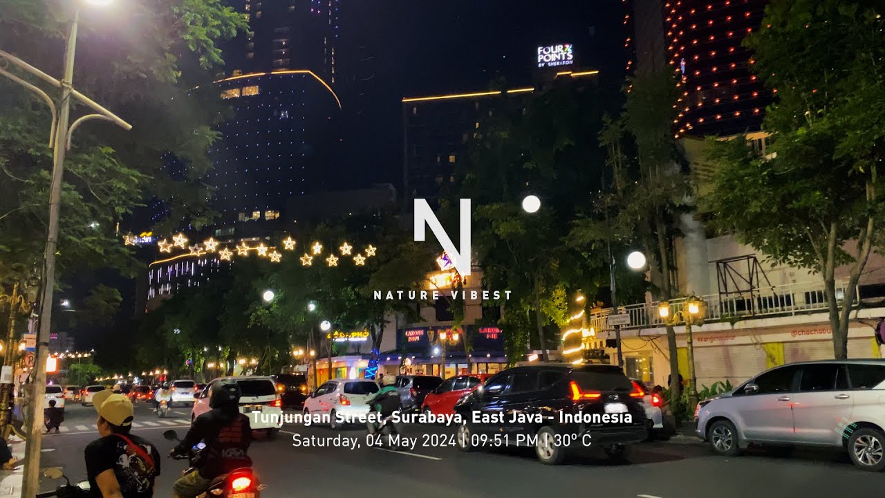 WALK AROUND TUNJUNGAN STREET || Walking from Tunjungan to Alun - Alun Surabaya.