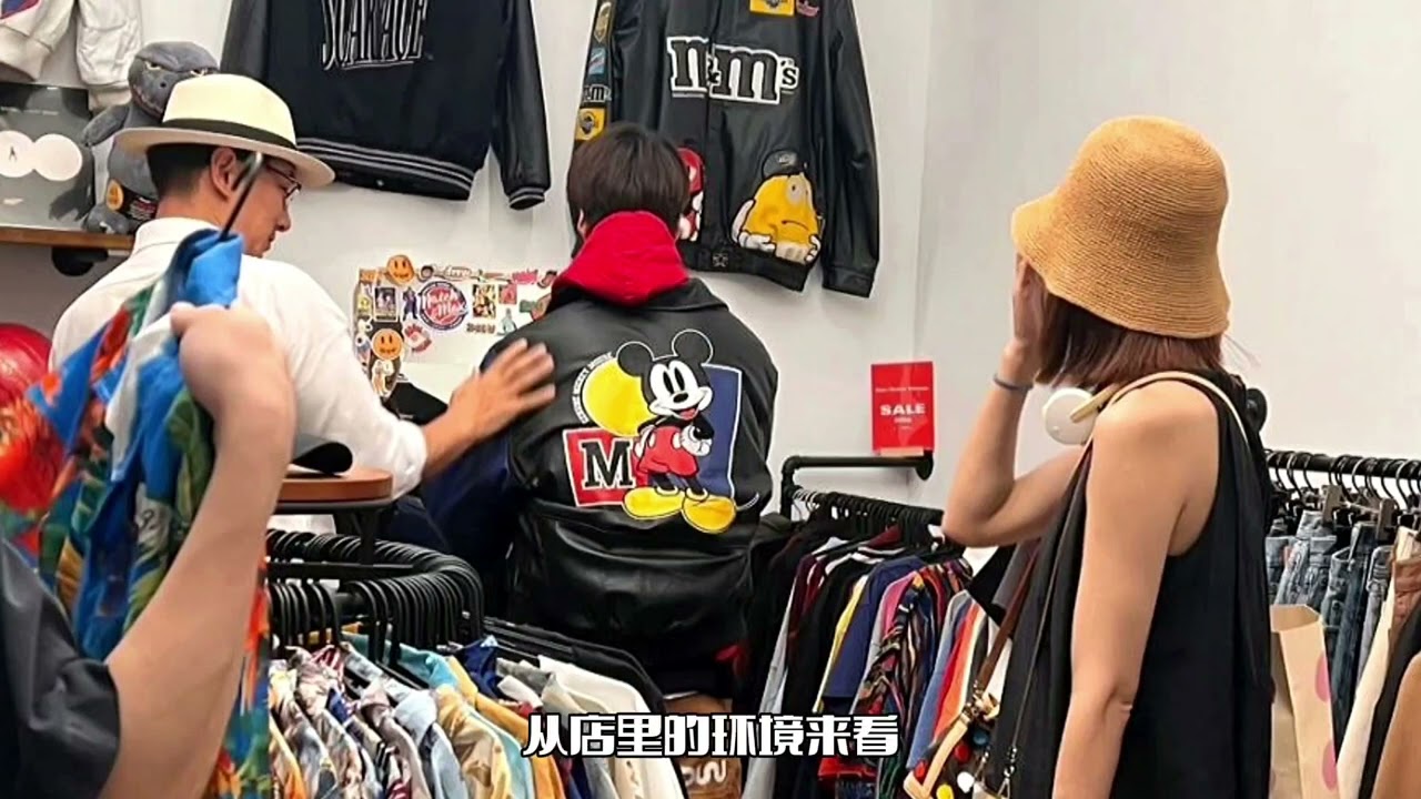 张亮与寇静被偶遇！带着儿子买衣服，两人疑似已复婚