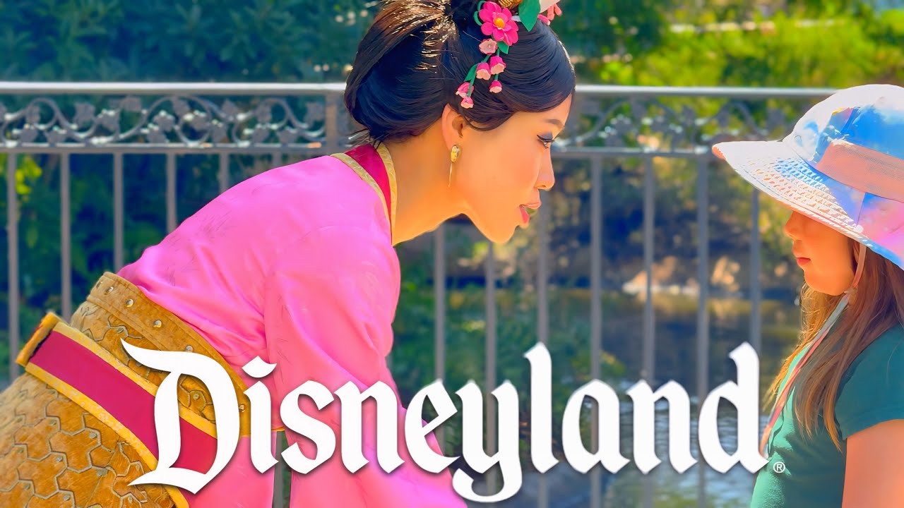 Mulan Meet & Greet at Disneyland – A Magical Character Encounter! [4K August 2025]