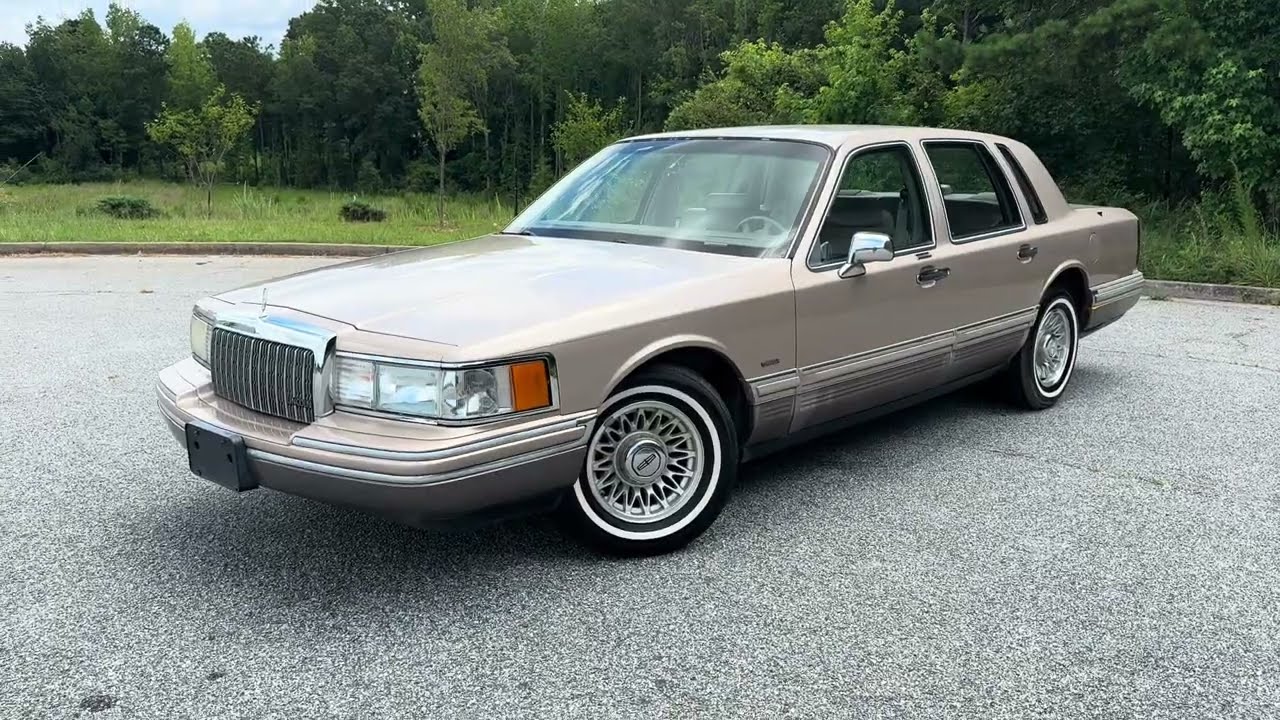 1993 Lincoln Town Car
