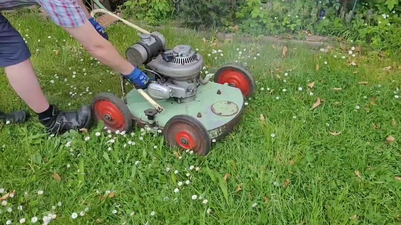 Oldtimer Rasenmäher SABO mit Fichtel & Sachs STAMO 100 von 1967