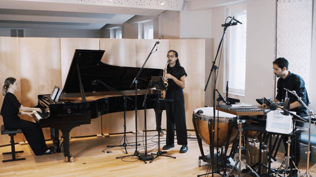 TRIO ABSTRAKT: Georges Aperghis - Trio Funambule (2015)