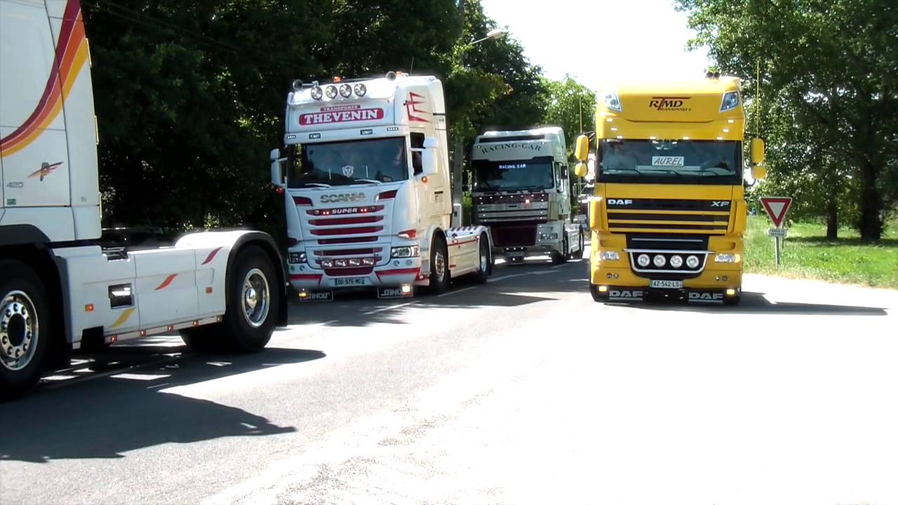 Francueil 2014 Fête de la locomotion Défilé Camions Décorés