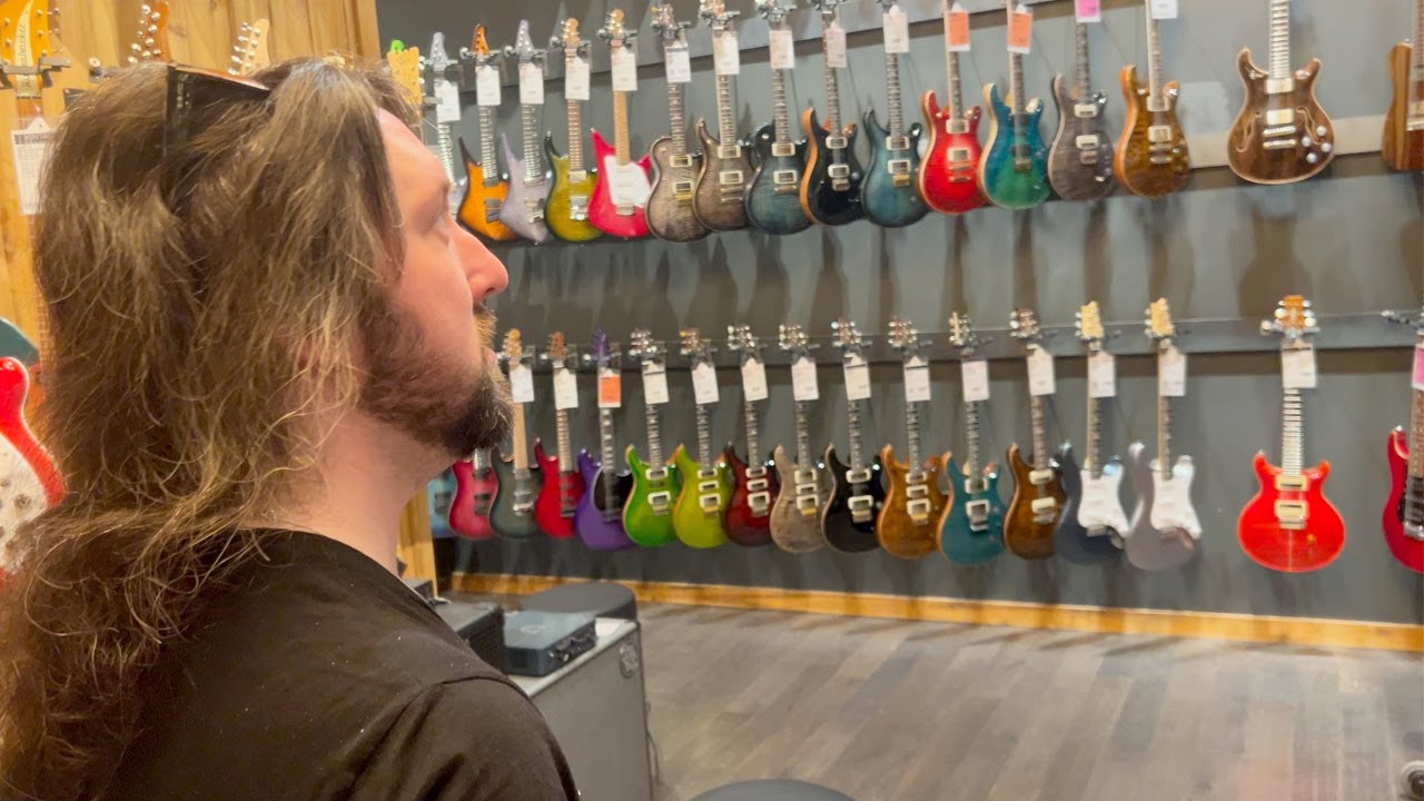 Глен идет в Guitar Center Hollywood